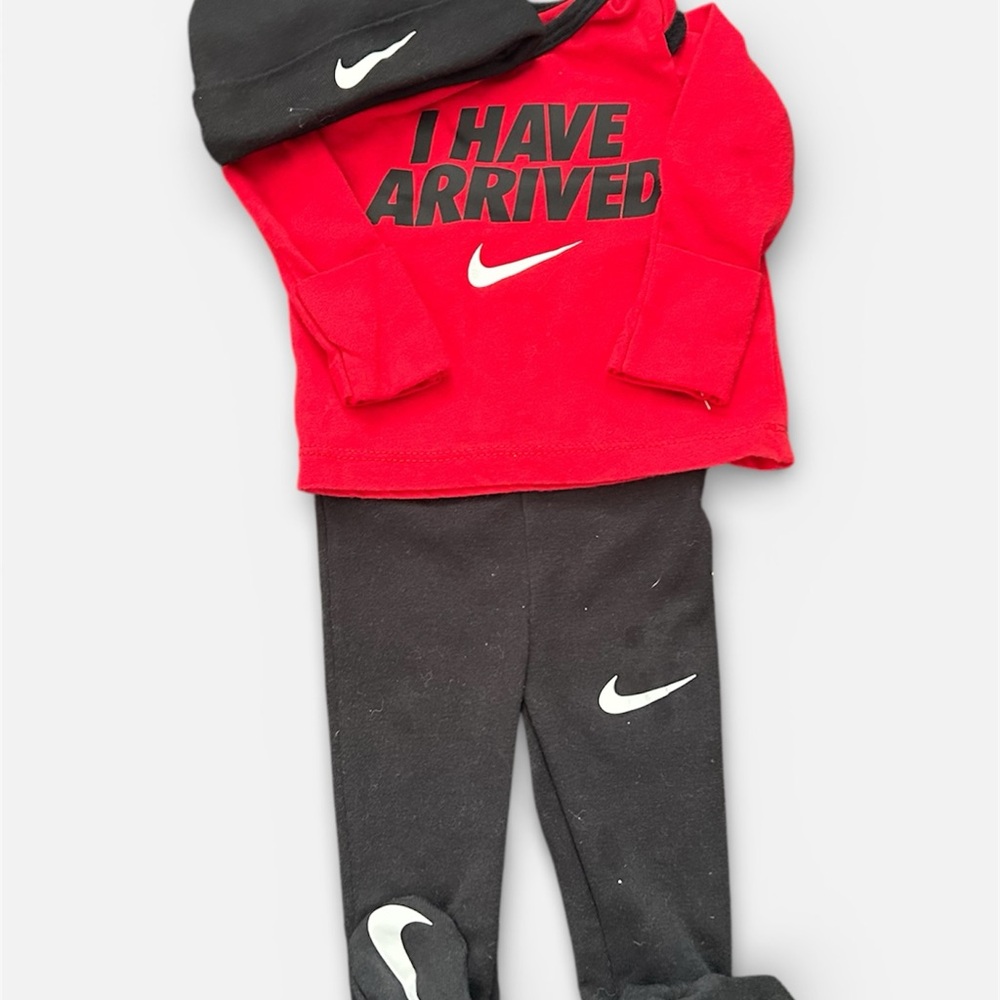 Nike Red and Black Infant Set